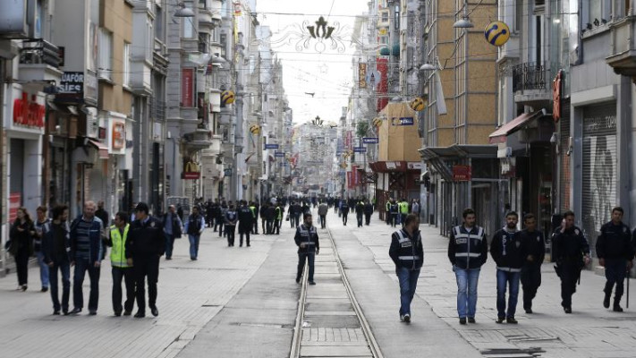רחוב איסטיקלל באיסטנבול. צילום: רויטרס