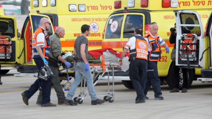 פצועי הפיגוע באיסטנבול חוזרים לארץ. צילום: אבשלום ששוני