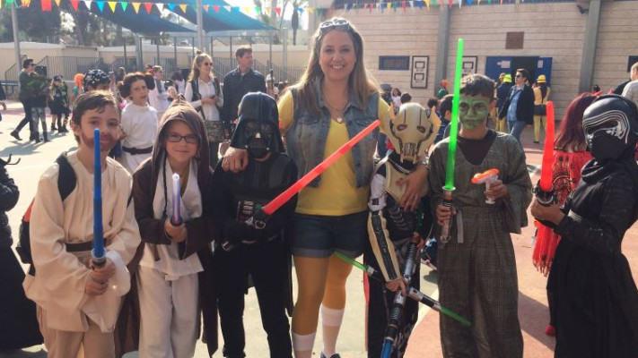 בית ספר נטעים ברמת גן התחפשו לדמויות ממלחמת הכוכבים. צילום: שרון רגב