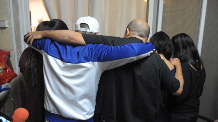 משפחת החייל, הערב. צילום: אבשלום ששוני