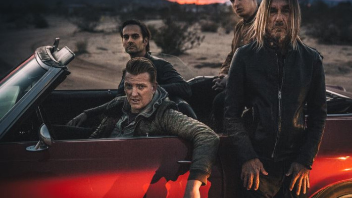 איגי פופ והחברים החדשים ג'וש הומי, דין פרטיטה ומאט הלדרז. צילום: יח&quot;צ