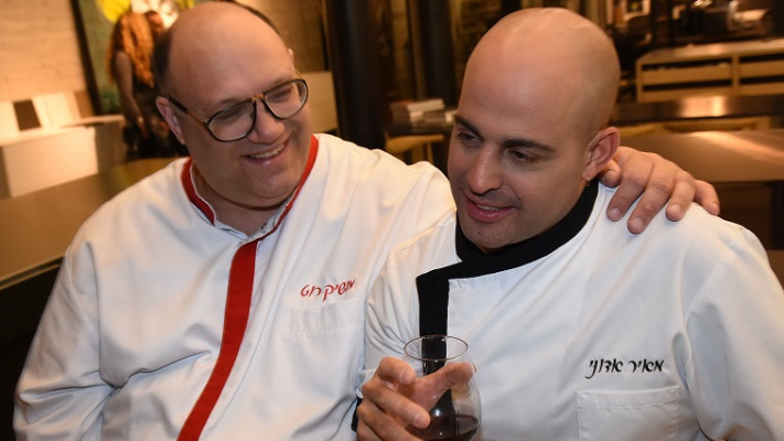 בא לחבל, אל תגלו למאיר אדוני