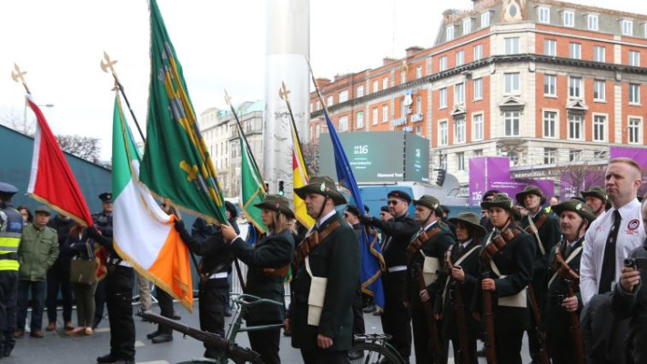 אירועים וזיכרון. פעילים לבושים במדי המורדים בדבלין. צילום: גרישא קמרז
