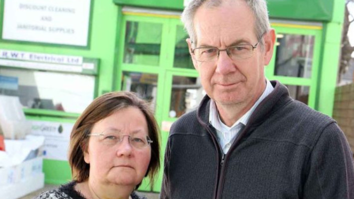 הת'ר סמית וקית אדוארדס לאחר האירוע. צילום מסך Mirror