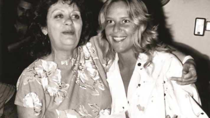 דפנה רכטר עם אמה חנה מרון