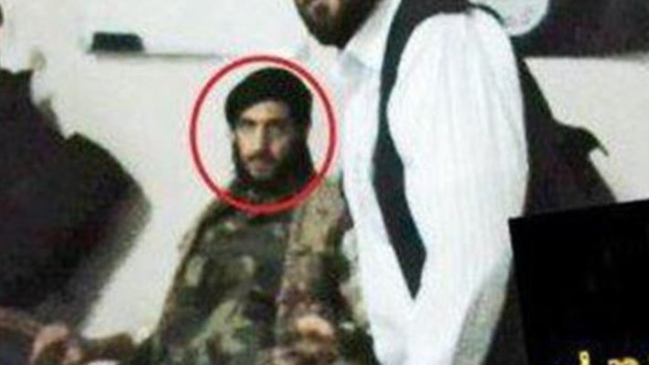 אבו מוחמד א-ג'ולאני (יושב)