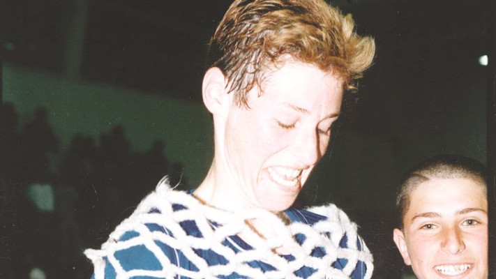 ענת דרייגור חוגגת ניצחון בשנת 93. צילום: חגית כתב