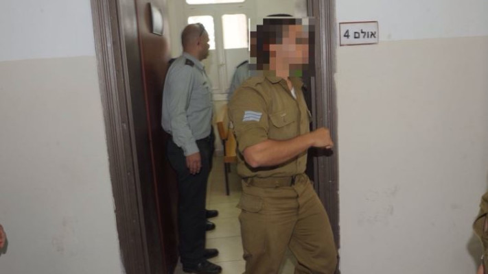 הופך לאירוע פוליטי שגורר את צה&quot;ל ואת החברה הישראלית לתוך כאוס מסוכן. החייל החשוד בהריגת מחבל מנוטרל. צילום: אבשלום ששוני