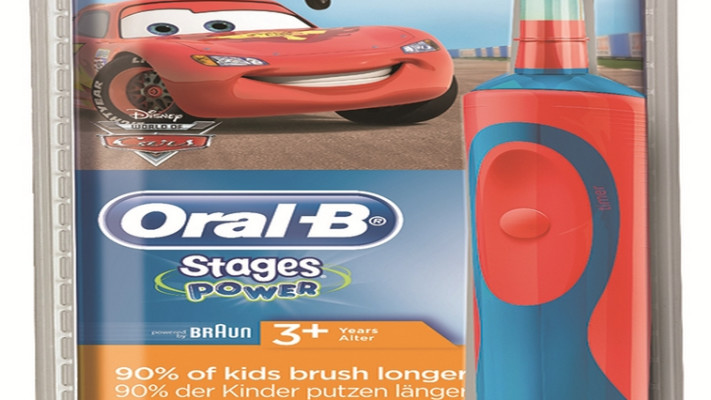 מסירה פי 2.5 יותר רובד חיידקים ממברשת ידנית. מברשת שיניים חשמלית של Oral-B. צילום: יח"צ