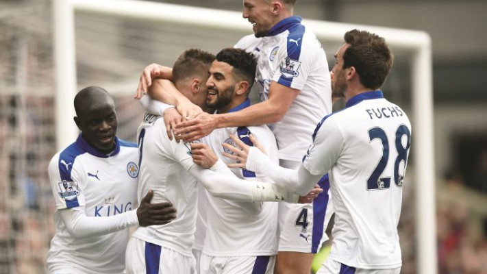 שחקני לסטר חוגגים. צילום: רויטרס