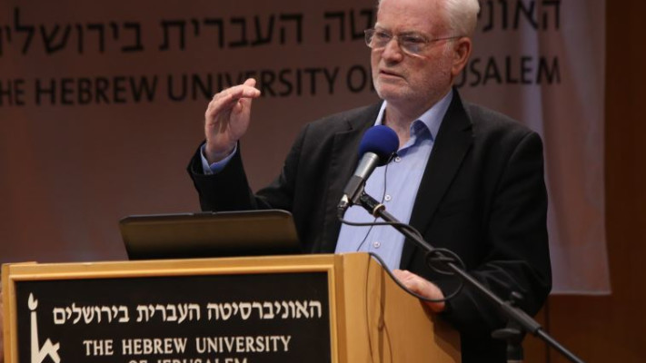 עמוס גלעד. צילום: ששון תירם