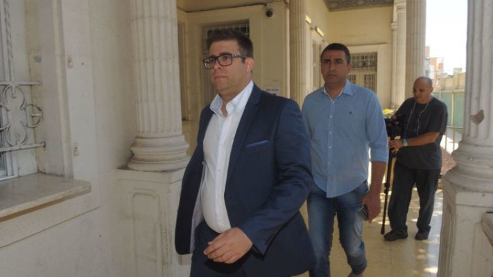 ח&quot;כ אורן חזן מגיע לדיון. צילום: אבשלום ששוני