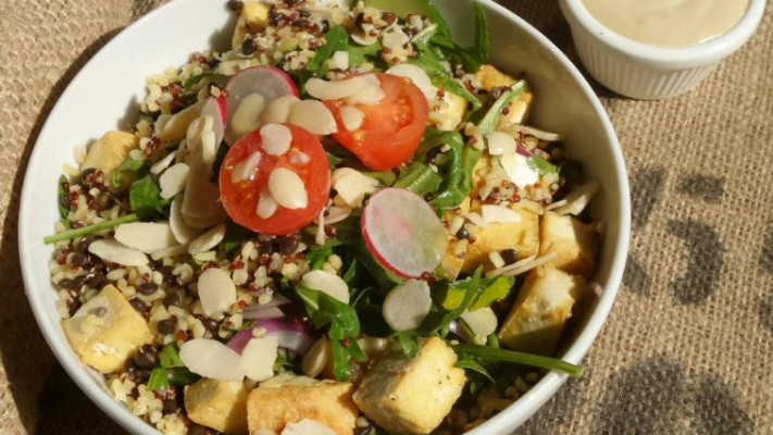 קפה אורגני ומזון בריא, לאביט. צילום: יח&quot;צ