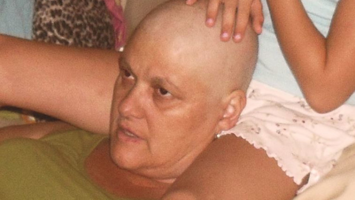 מירה עטיה גברעם בזמן המחלה. צילום: פרטי