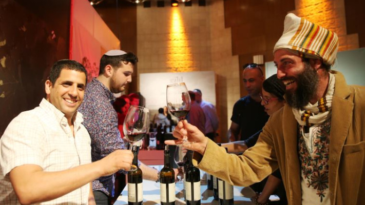 תערוכת יין כשר בבנייני האומה. צילום: מירי צחי