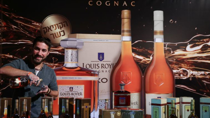 התחיל בשוק הוויסקי, המשיך לייצור היין ועכשיו גם קוניאק כשר. צילום: מירי צחי