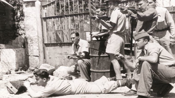 כוחות פלמ&quot;ח בחיפה, 1948. צילום: פוטו אלכסנדר