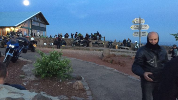 הרוכבים בהר בנטל