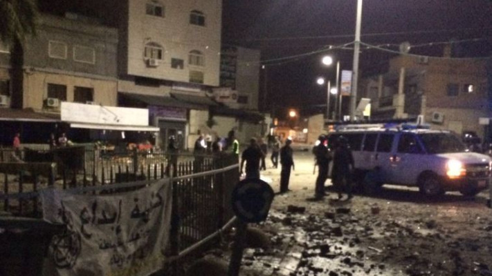 המהומות בכפר מנדא, אתמול. צילום: חטיבת דובר המשטרה