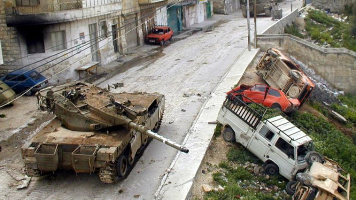 טנק מרכבה בזירת הקרב במחנה הפליטים בג'נין. צילום: דובר צה&quot;ל