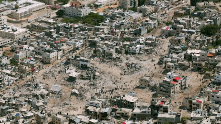 ההרס במחנה הפליטים לאחר הקרב. צילום&quot; דובר צה&quot;ל