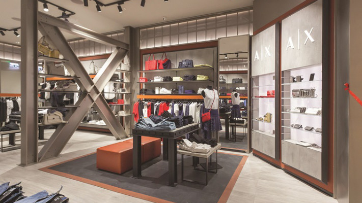 סניף של ארמני אקסצ''ינג'. צילום: שוקה כהן