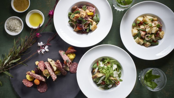 בראנץ' במסעדת סרדיניה. צילום: אנטולי מיכאלו