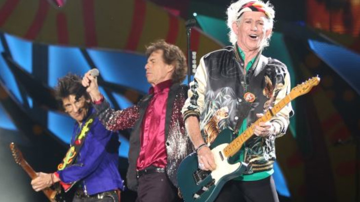 להקת הרולינג סטונס בהופעה 