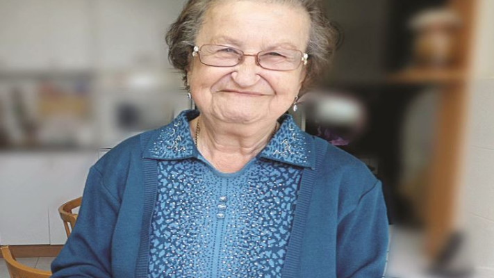 רחל בר, סבתה של ספיר ניסני