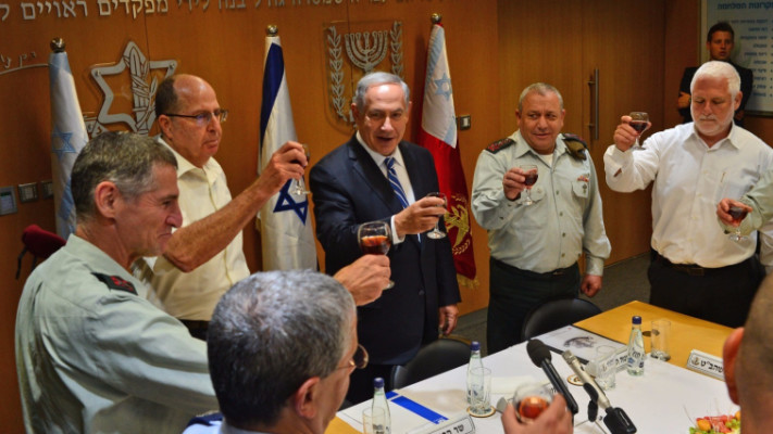  נתניהו ושר הביטחון לשעבר משה