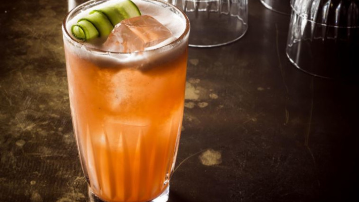 על האש וקוקטייל בשתי קומות. צילום: יח&quot;צ