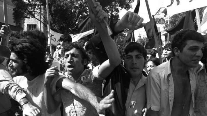 צורת מאבק חדשה. הפנתרים השחורים בהפגנה ברחוב דיזינגוף, מאי 1973. צילום: משה מילנר, לע&quot;מ