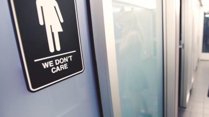 שירותים ציבוריים בצפון קרוליינה המאפשרים לטרנסג'נדרים חופש בחירה