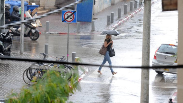 משקעים רבים בחודש דצמבר. רחוב מוצף בתל אביב, צילום: אבשלום ששוני