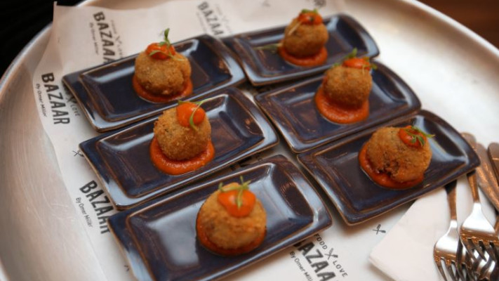 קייטרינג &quot;בזאר&quot; של עומר מילר. צילום: גיל פורת