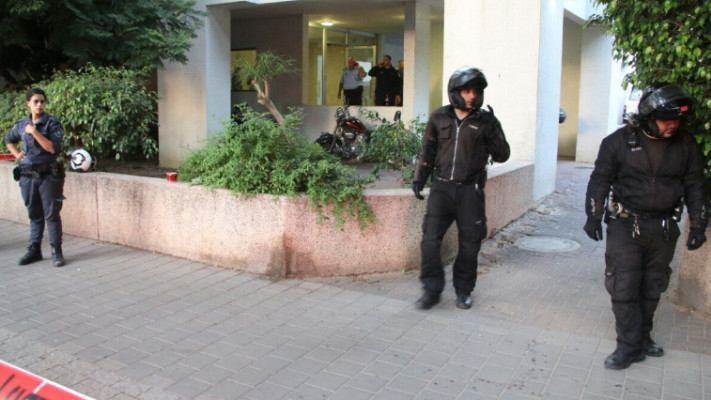 זירת הפיגוע בתל אביב, אמש. צילום&quot; אבשלום ששוני