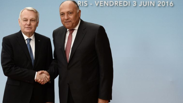 שר החוץ הצרפתי ז'אן- מרק איירו ושר החוץ המצרי. צילום:AFP