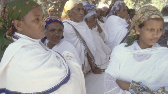 נשים חוגגות את חג הסיגד בהר ציון בירושלים, 1983. צילום: נתי הרניק לע&quot;מ