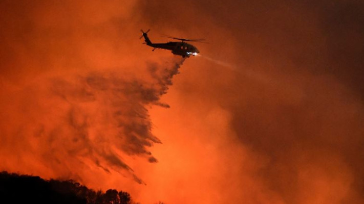 אחת משריפות הענק בקליפורניה. צילום: רויטרס