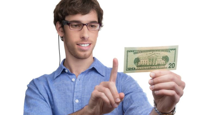 מצלמה זעירה של חברת אורקם, צילום: יח&quot;צ