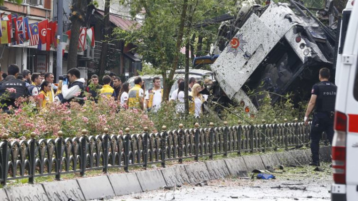 פיצוץ עז הרעיד את מרכז העיר. צילום: רויטרס