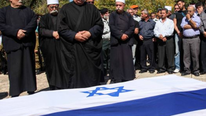 משפחתו של החייל מג'די חלבי בהלווייתו, 2012