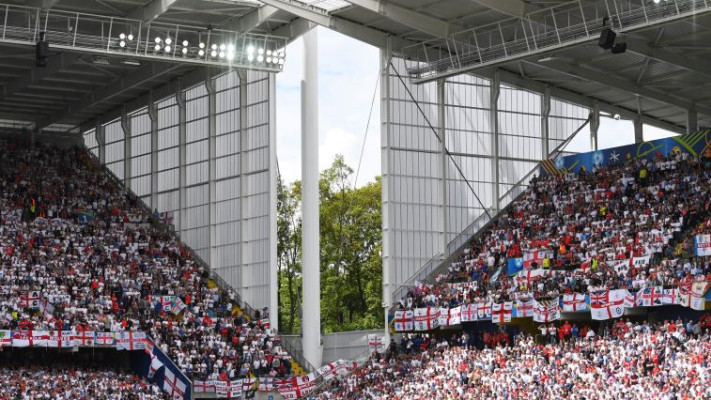 הקהל האנגלי בטירוף. צילום: גטי אימג'ס