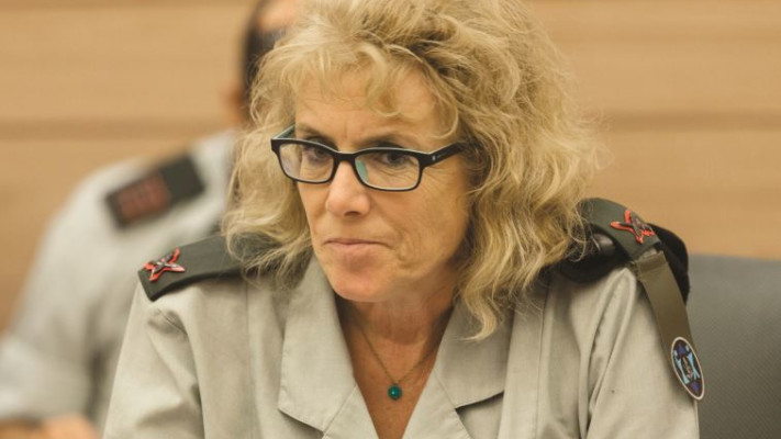 גינתה מסרים פוגעניים על חולצות סוף מסלול. היוהל"ם תא"ל רחל טבת־ויזל. צילום: פלאש 90