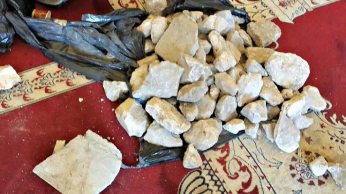 אבנים ששימשו את המתבצרים במסגד אל אקצא