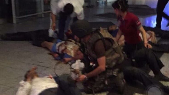 הפיגוע בשדה התעופה אטאטורק