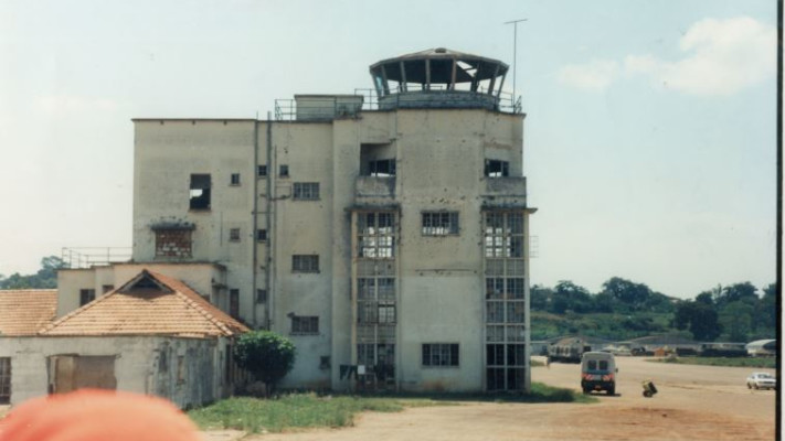 הטרמינל הישן באנטבה. צילום: ראובן קסטרו