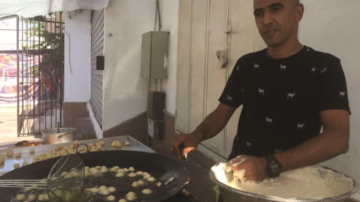 דוכן של עָוָואמָה. צילום: מיטל שרעבי