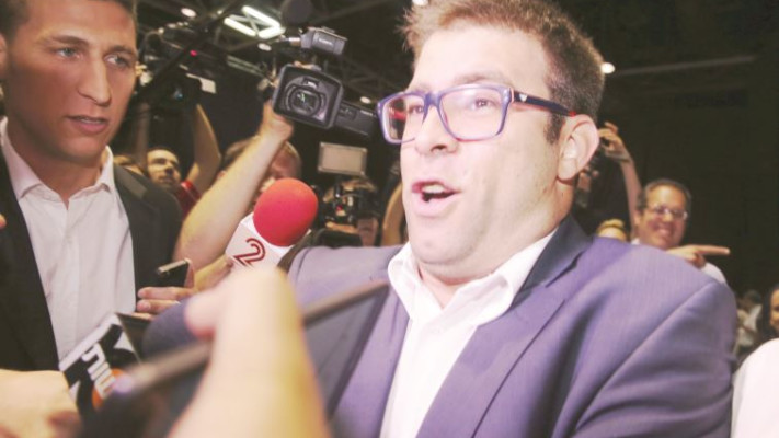 הזמין אותם לבורגס, אורן חזן. צילום: פלאש 90