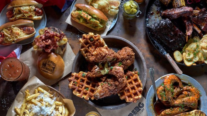 למות מהתענוג המושחת, מתחם גרינברג